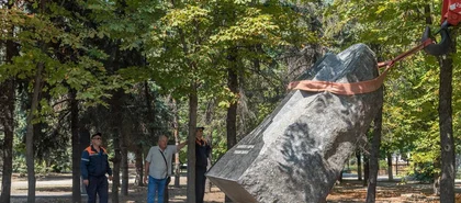 Росіяни в Луганську демонтували пам’ятники жертвам репресій і Голодомору