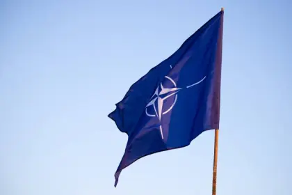 У НАТО стурбовані падінням уламків 