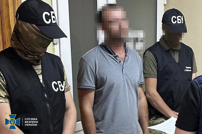 СБУ затримала колаборанта, який під'єднав мешканців Куп'янська до росТБ