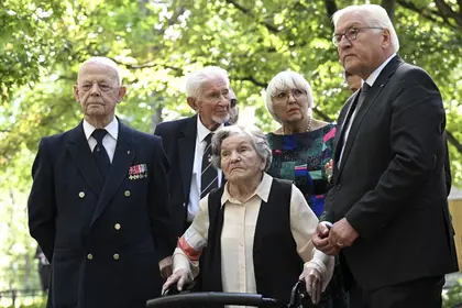 German President Asks Warsaw Uprising Veterans for 'Forgiveness'