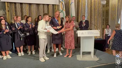 Paris Mayor Bestows City’s Highest Award to Ukrainian Olympic Athletes