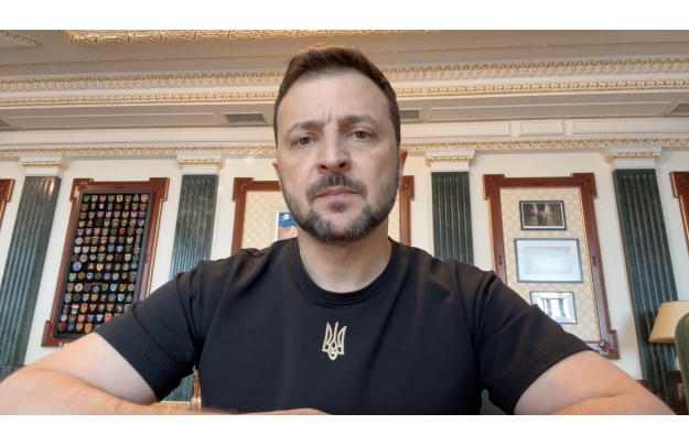 Президент України заслухав три "результативні" доповіді Головкома ЗСУ