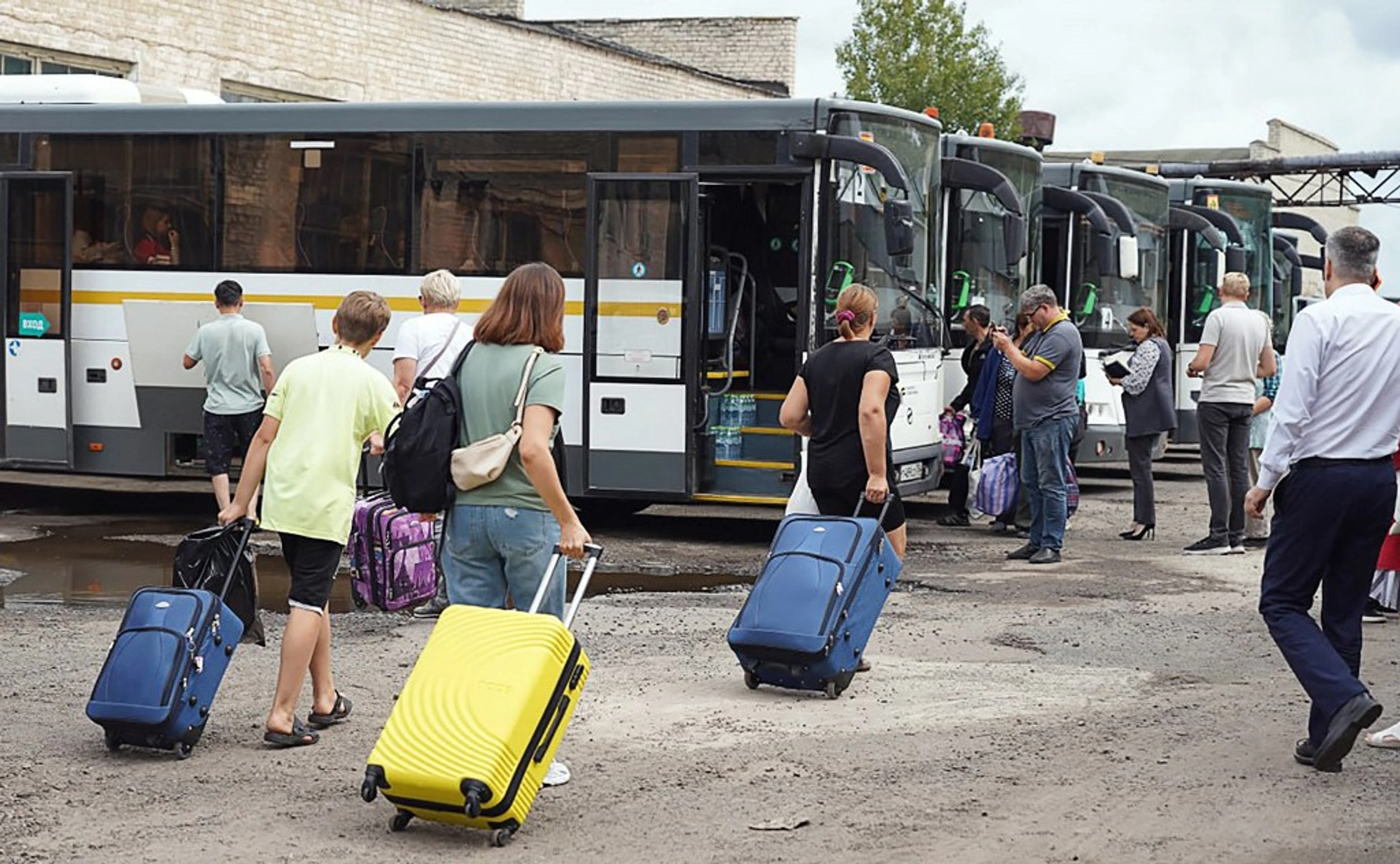 ‘War Has Come to Us’: Russia Evacuates Tens of Thousands Amid Ukraine Counter-Invasion