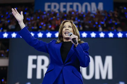 Eurotopics: Democratic Convention: How Good are Harris' Chances?