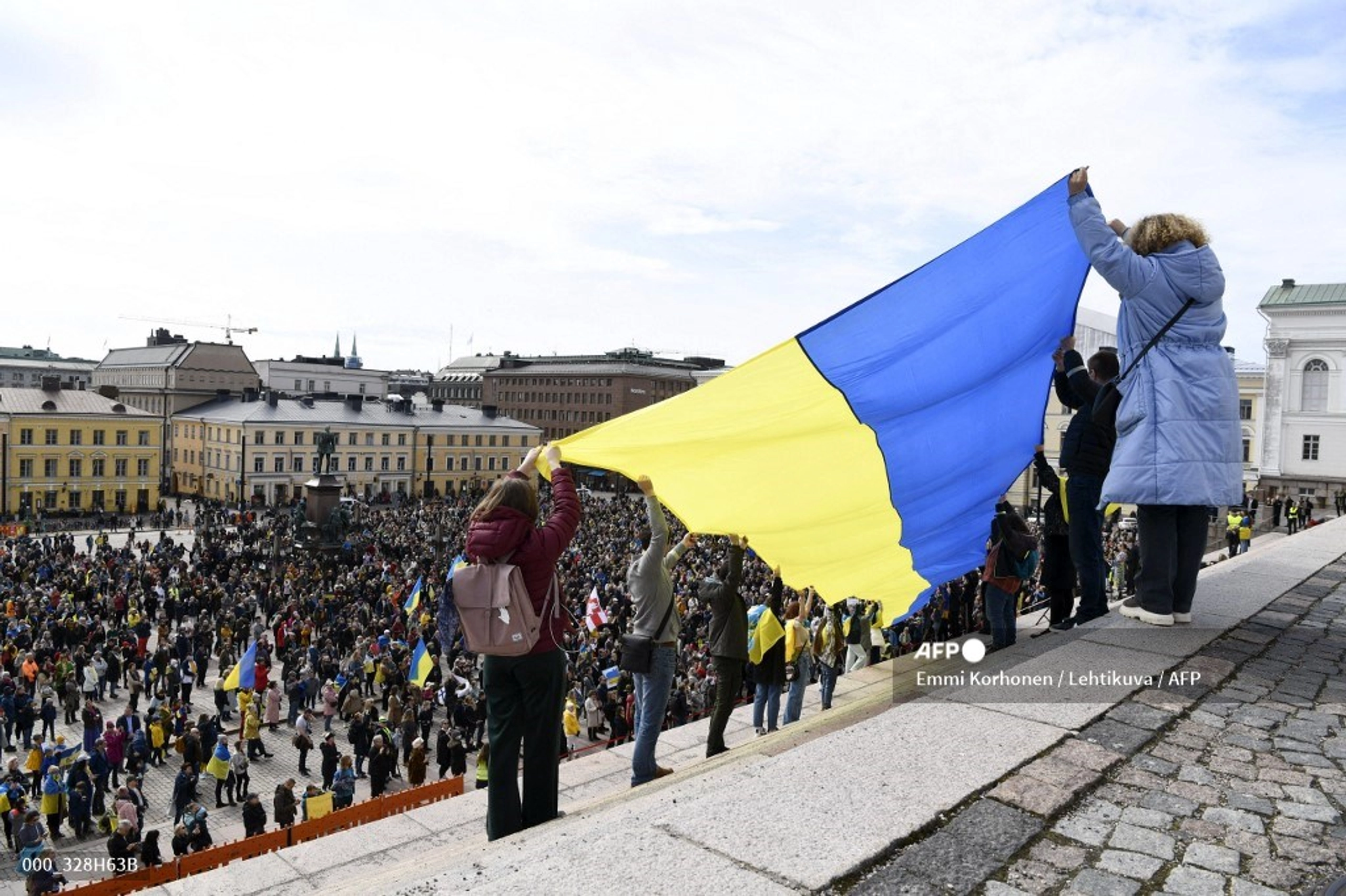 У Фінляндії у День Незалежності України вивісять українські прапори