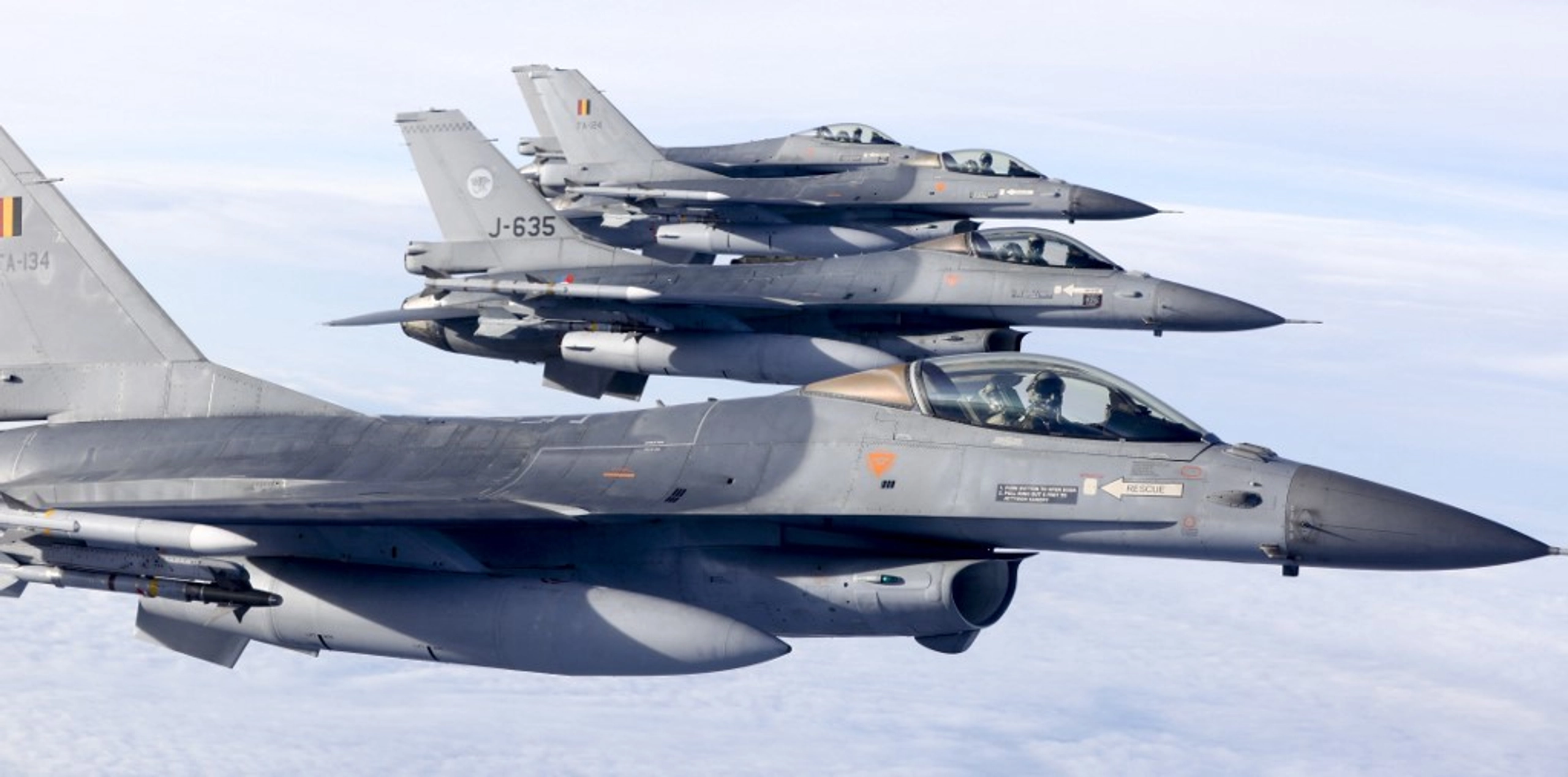 The Netherlands Backs Ukraine’s Use of F-16s Against Russian Territory