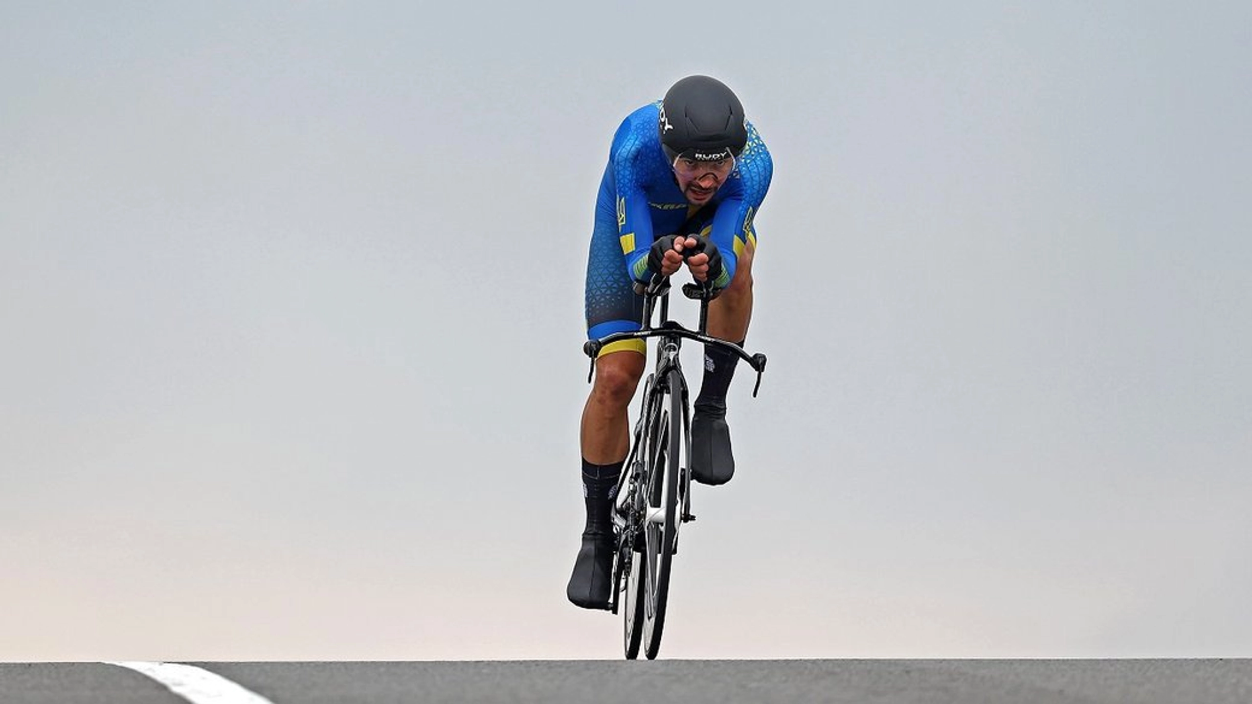 Велосипедист Єгор Дементьєв виборов "золото" на Паралімпіаді-2024