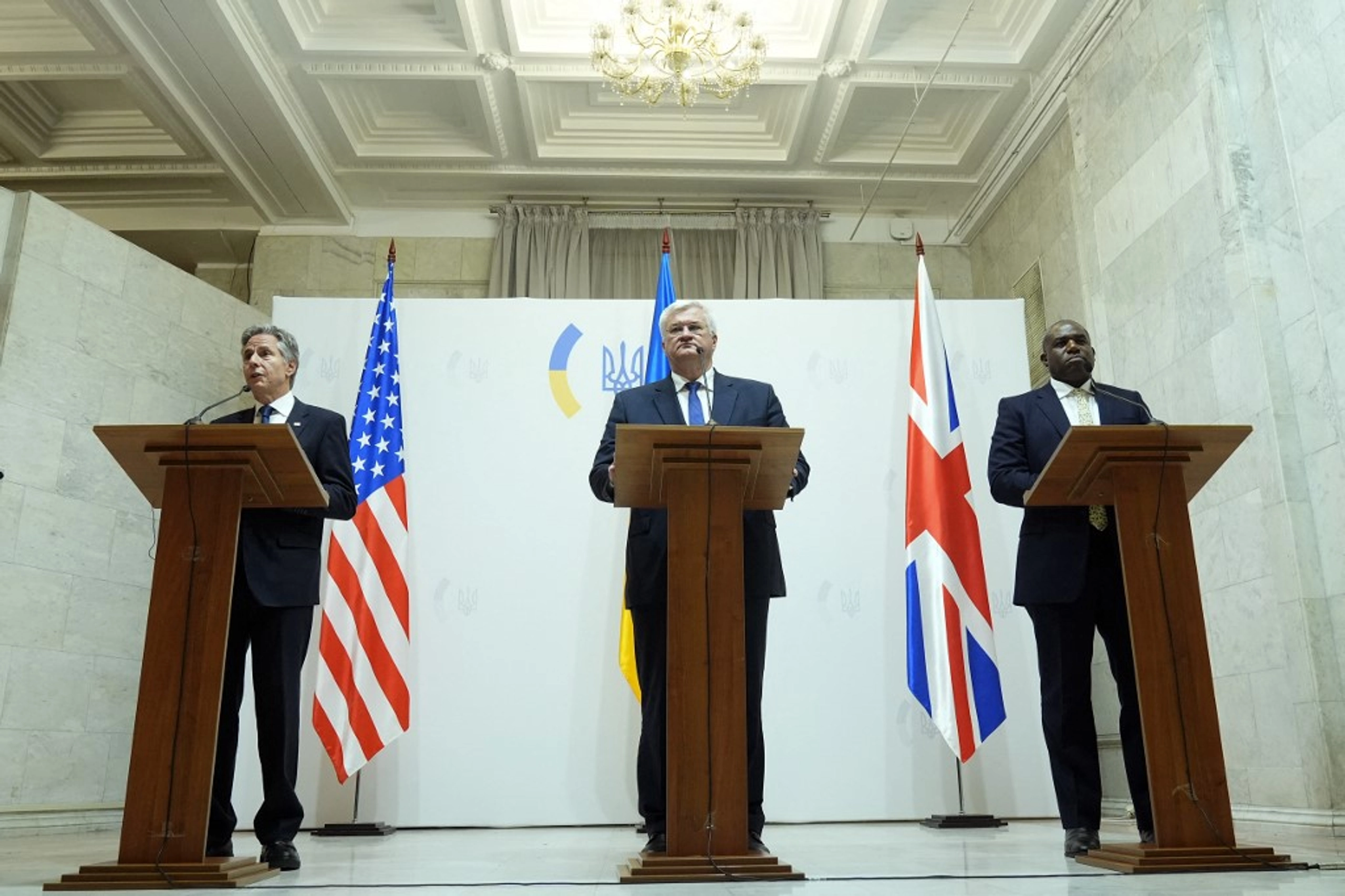 US, UK Promise Quick Review on Ukraine Military Asks, Ramp up Aid