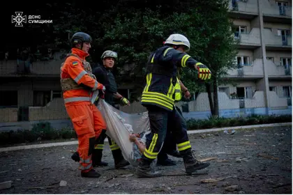 Russian Air Force Bombs Ukrainian Nursing Home, Kremlin Crosshairs Move to Region by Kursk