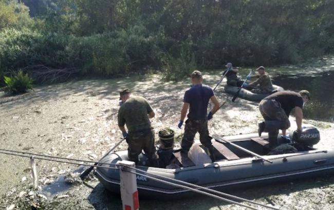 Річкою Сейм у Сумській області рухається нова хвиля забрудненої води