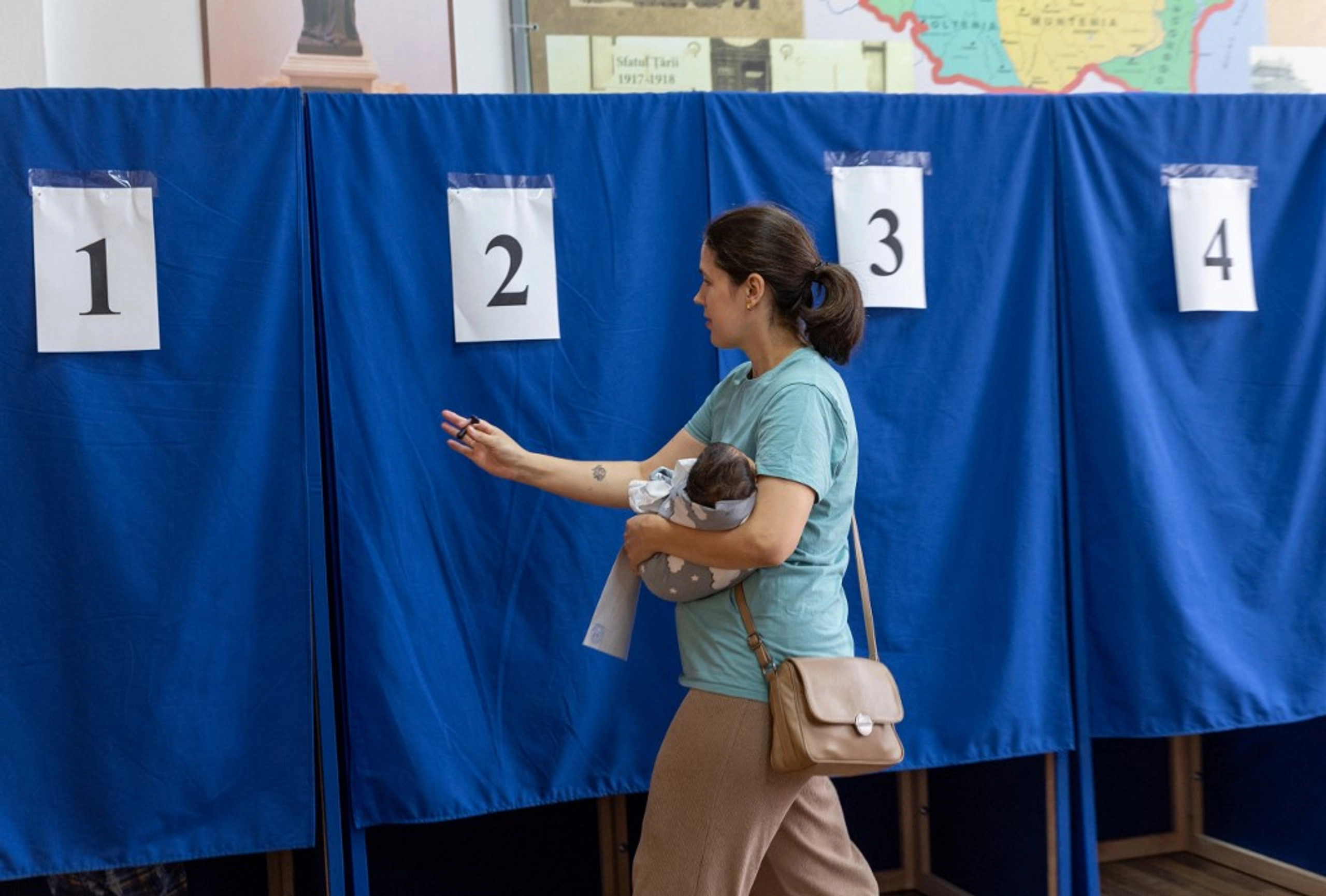 Moldova Prepares to Vote in High Stakes EU Referendum and Presidential Election