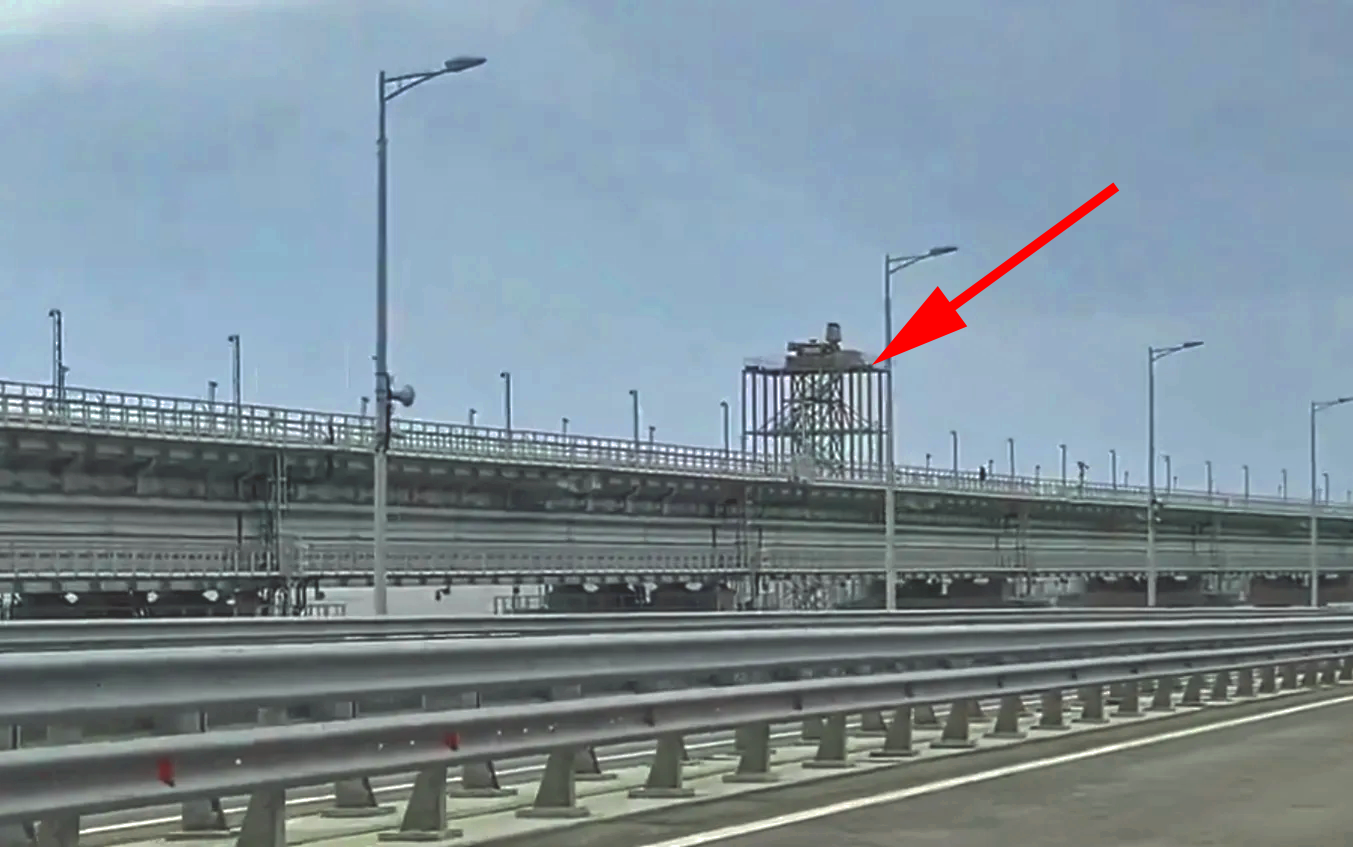 Air Defense Towers and Other Security Equipment Appear on Crimean Bridge