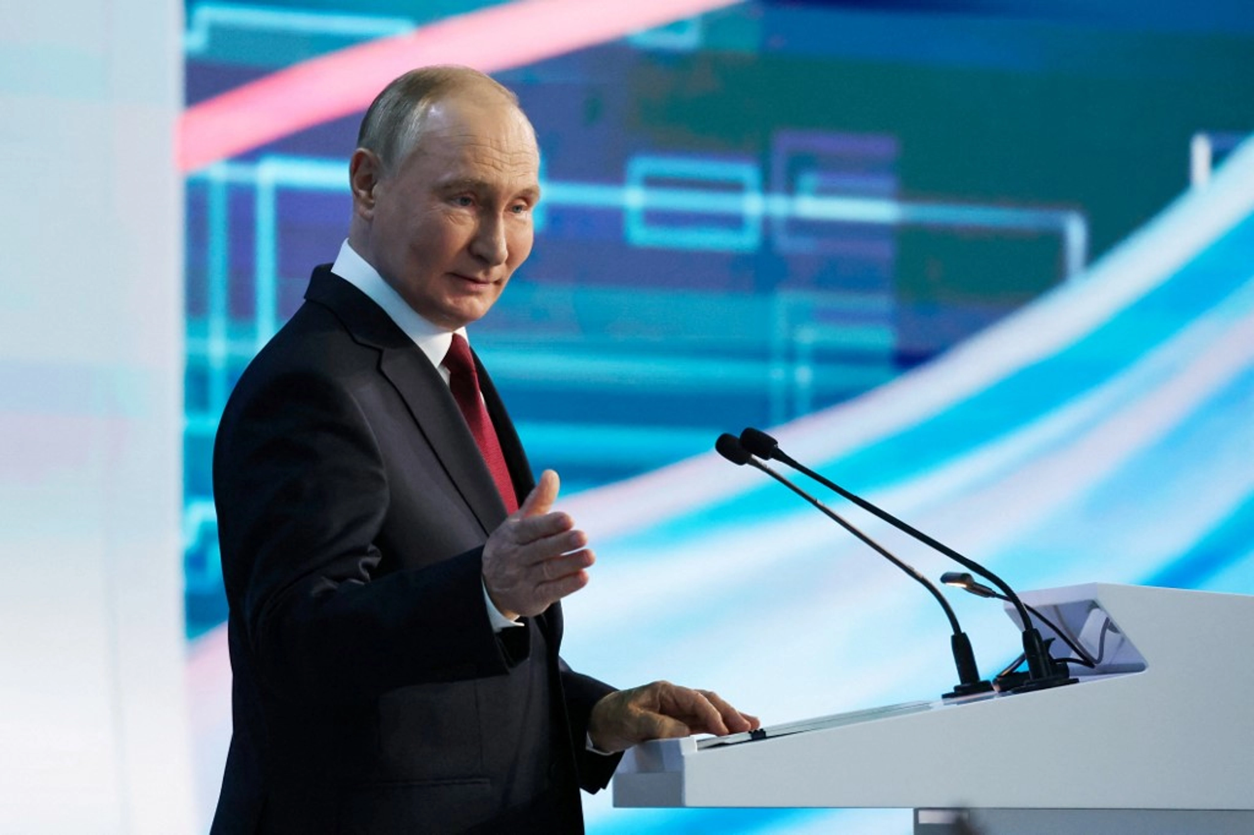 Eurotopics: Putin Changes Nuclear Doctrine - Bluff or Final Warning?