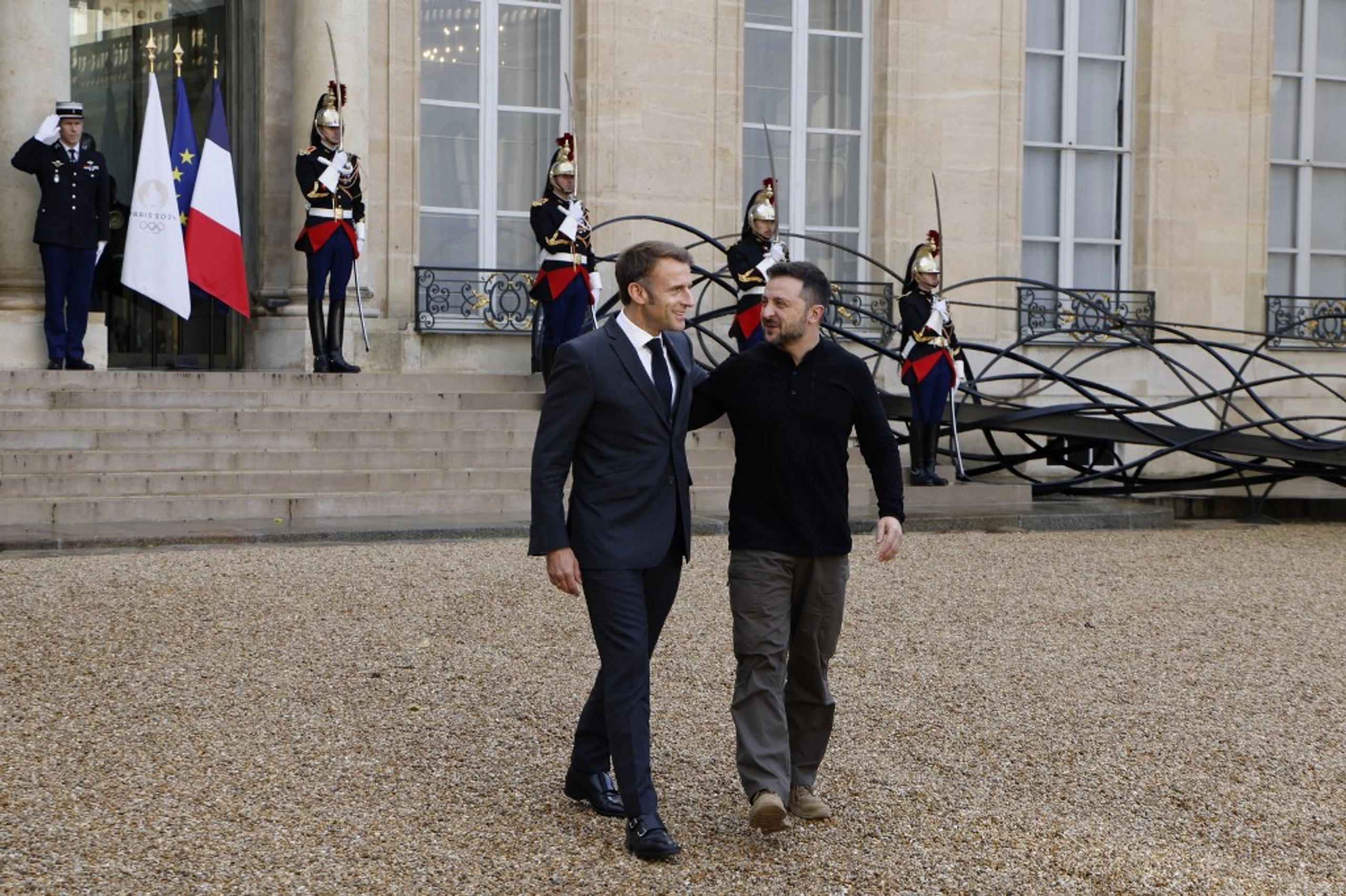 Zelensky Touts ‘Victory Plan’ Against Russia in Macron Talks