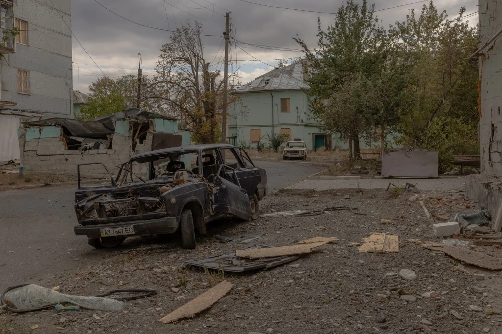 ‘Kurakhove’s Сenter Under Enemy Fire’ – Russians Encircle Key Donetsk Town