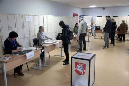 Lithuanians Vote in Runoff as Center-Left Tipped to Take Power