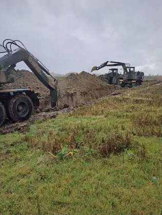 Польща розпочала будівництво фортифікацій на кордоні з Росією − Туск