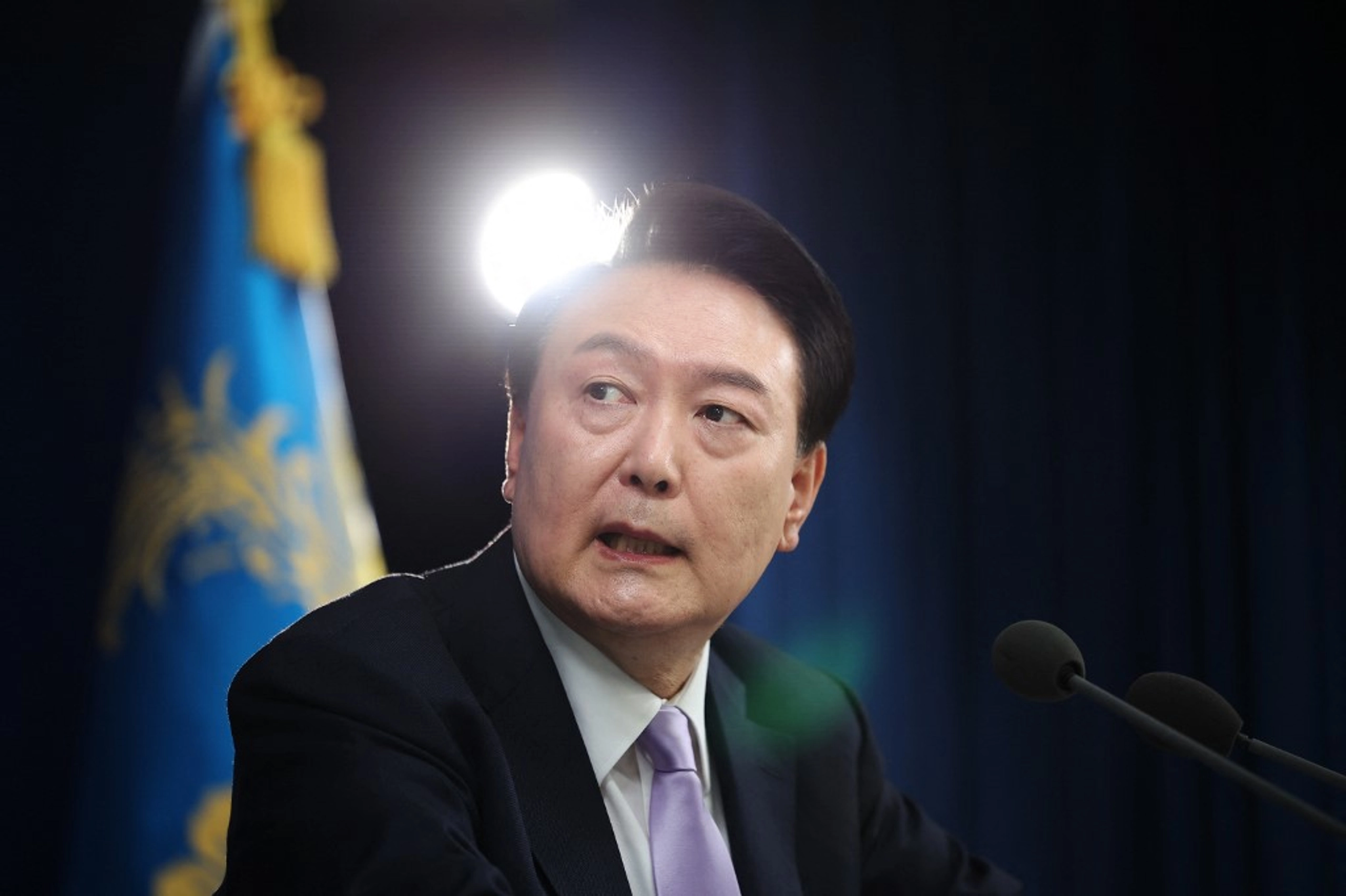 South Korea President Says ’Not Ruling Out’ Direct Weapons to Ukraine