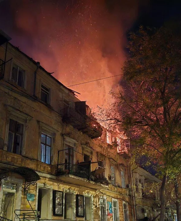 Росія масовано обстріляла Одесу: є поранені та загибла