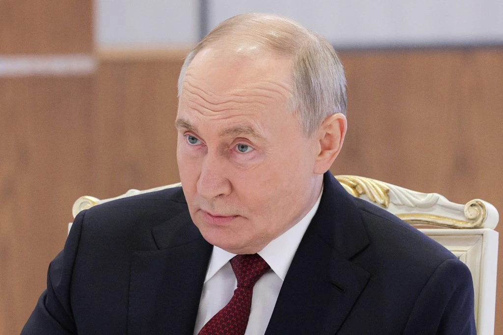 US Intelligence: Putin’s Nuclear Threats Are Bluster, But Hybrid Warfare Likely to Intensify