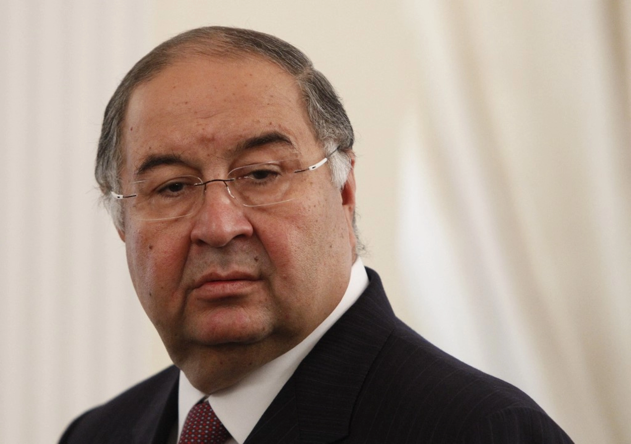 Russian Oligarch Usmanov re-Elected President of International Fencing Federation