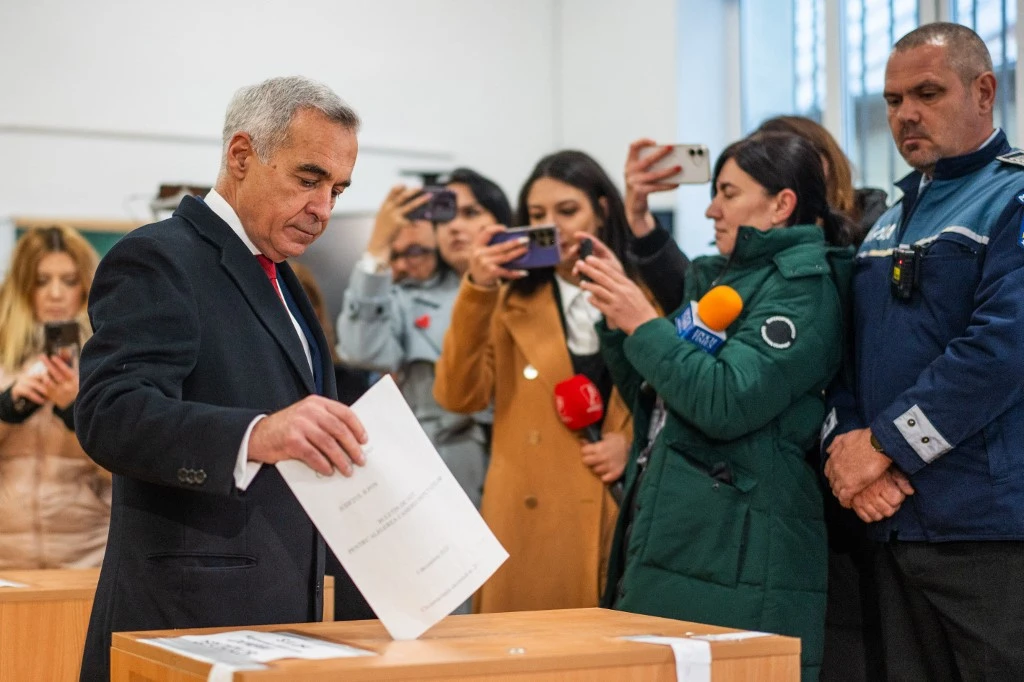 Social Democrats Set to win Romania Vote, but Far Right Makes Big Gains