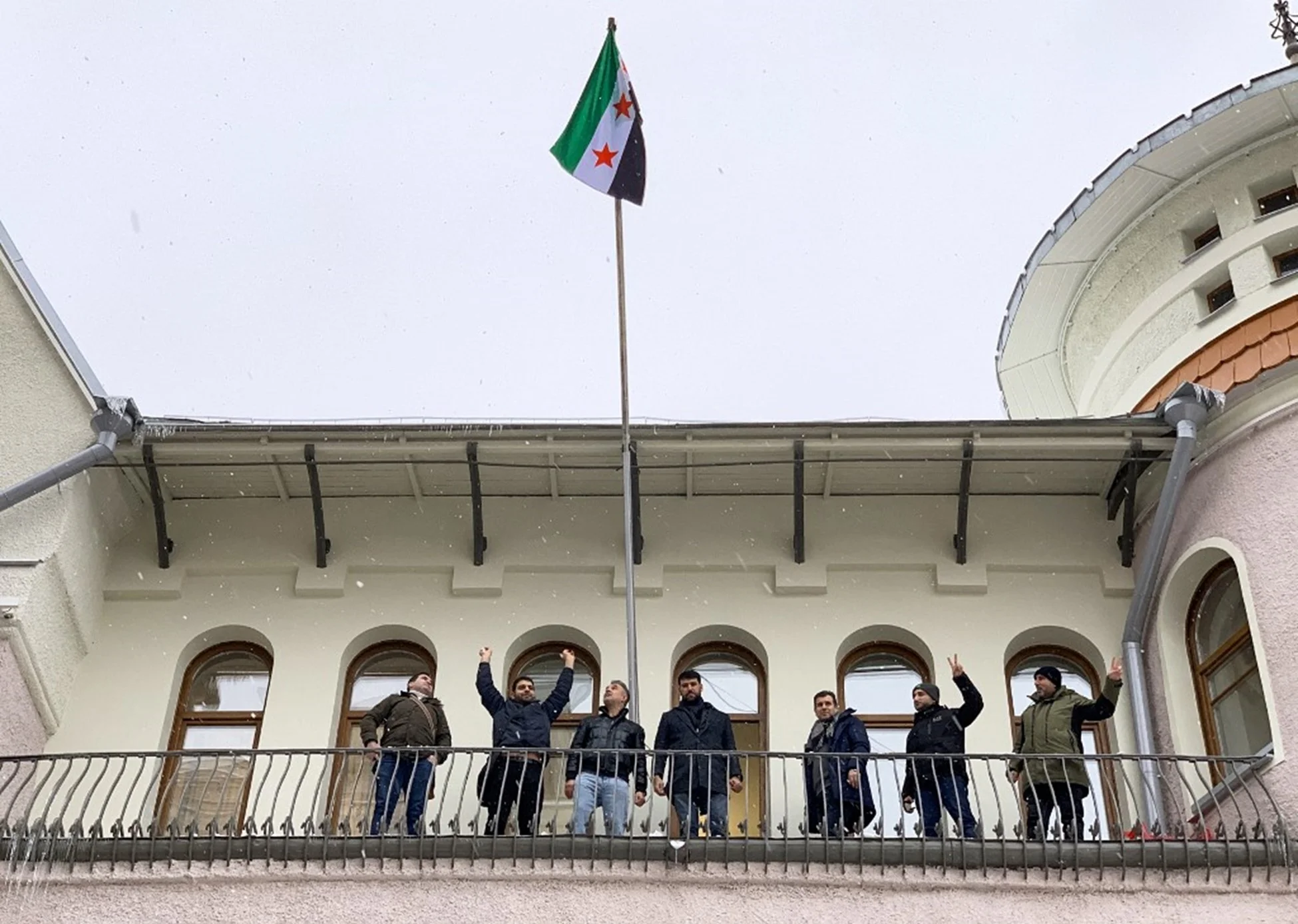 Syrian Rebel Flag Hoisted at Syrian Embassy in Moscow