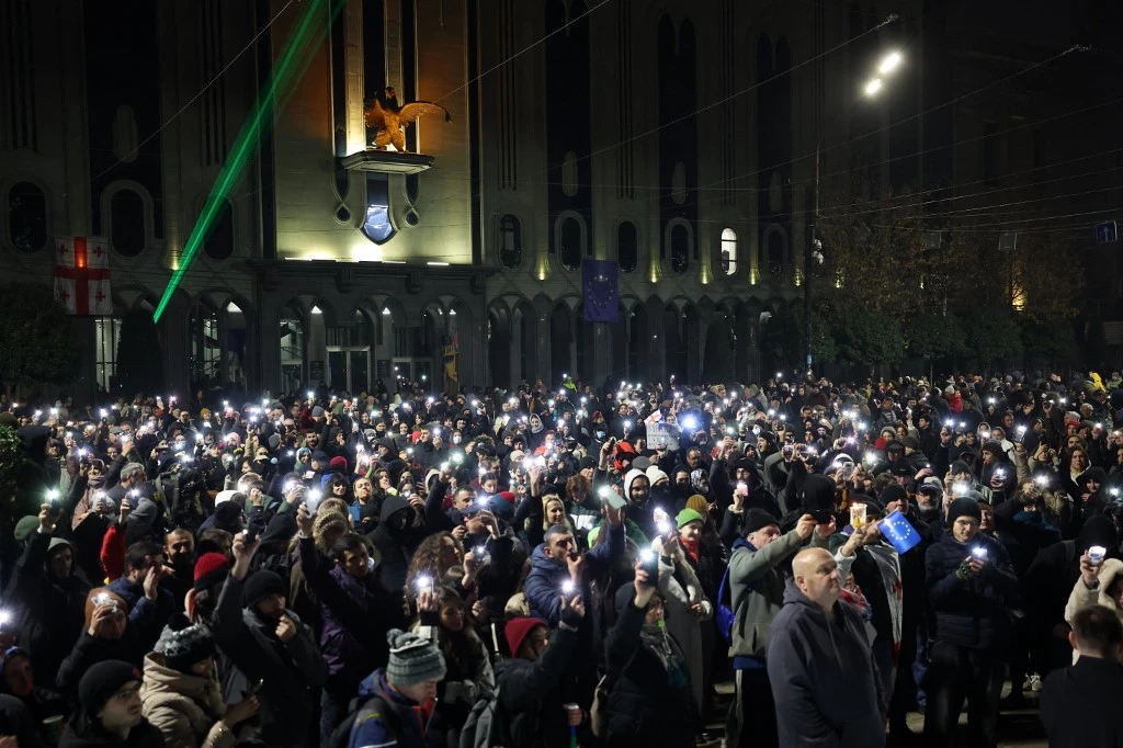 Georgia Protests 13th Night as EU Threatens ’Measures’