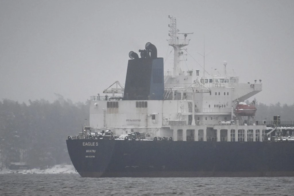 Finland Bars Tanker Suspected of Cutting Cables From Sailing