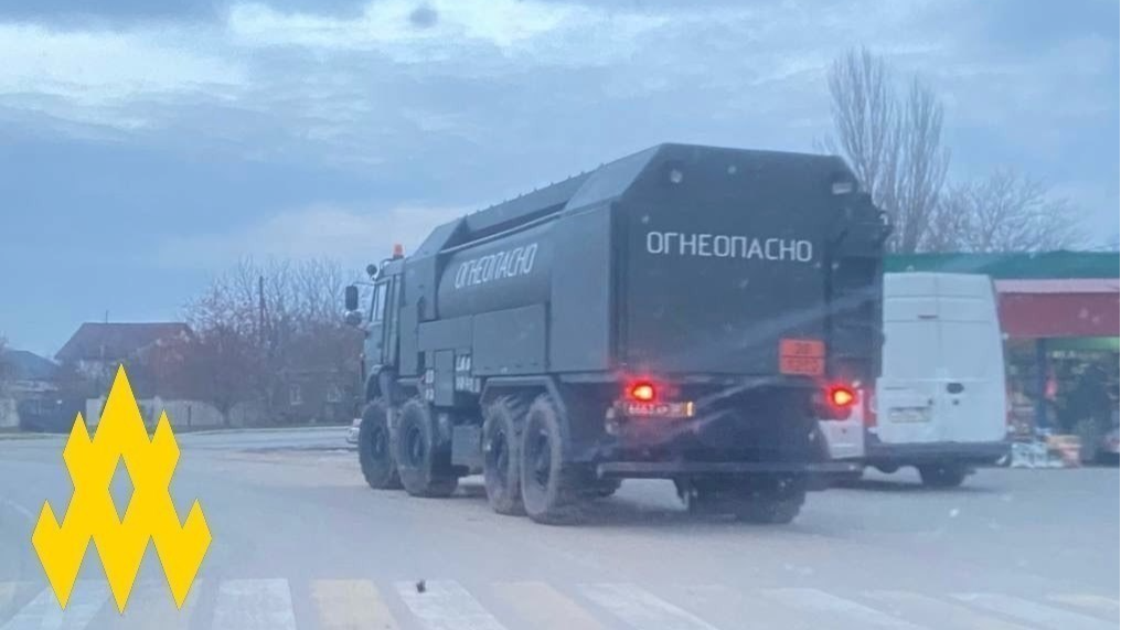 Russian Military Convoy Spotted in Crimea, Loaded With Air Defense Ammo