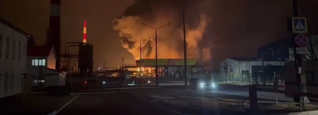 Massive SBU and SSO Drone Strikes Hit Ryazan Oil Refinery, Triggering Fires and Airport Closures in Russia