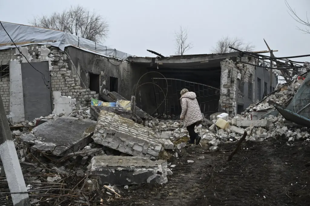 Russia Inches Closer to Dnipropetrovsk, Bombings Intensify