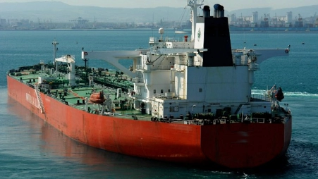 ‘Man-Made Incident’ Damages ‘Shadow Fleet’ Oil Tanker in Russian Port