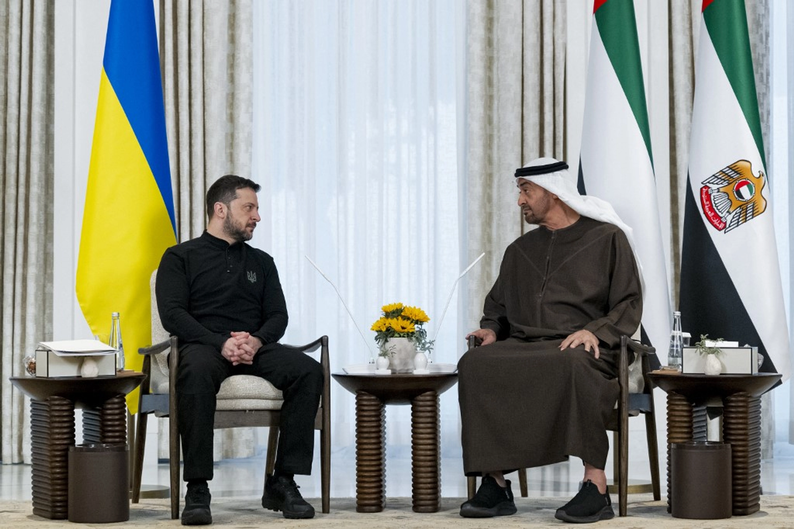 Ukraine’s Zelensky, UAE President Discuss Economic Cooperation