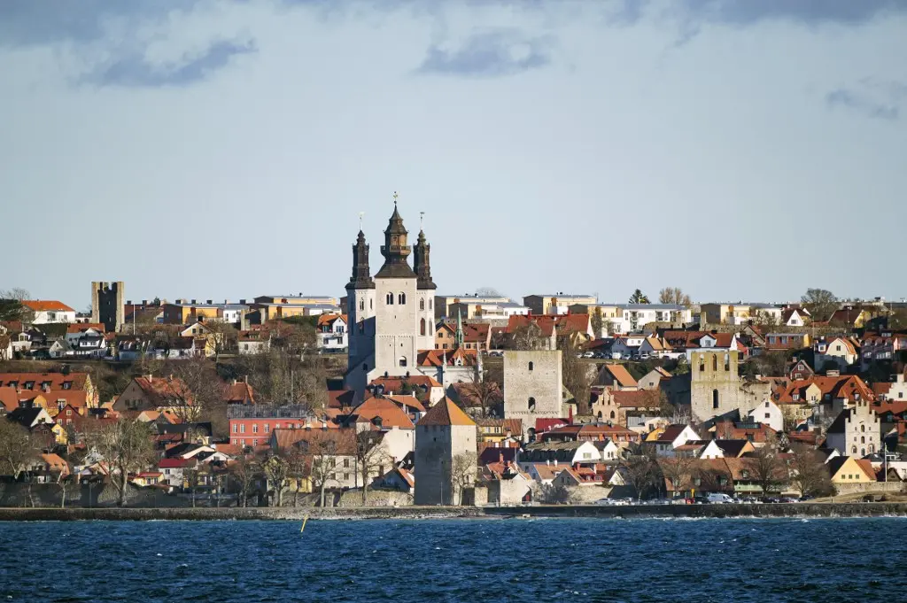 У Балтійському морі знову пошкоджено підводний кабель