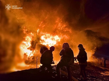 Через нічну атаку дронами РФ на Київщині горів промисловий об’єкт