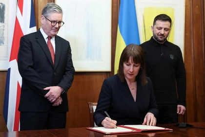 Ukraine Receives £2.26B Defense Loan From UK