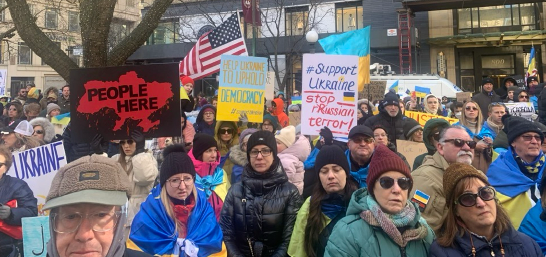 У Чикаго тисячі активістів взяли участь у екстреному проукраїнському мітингу