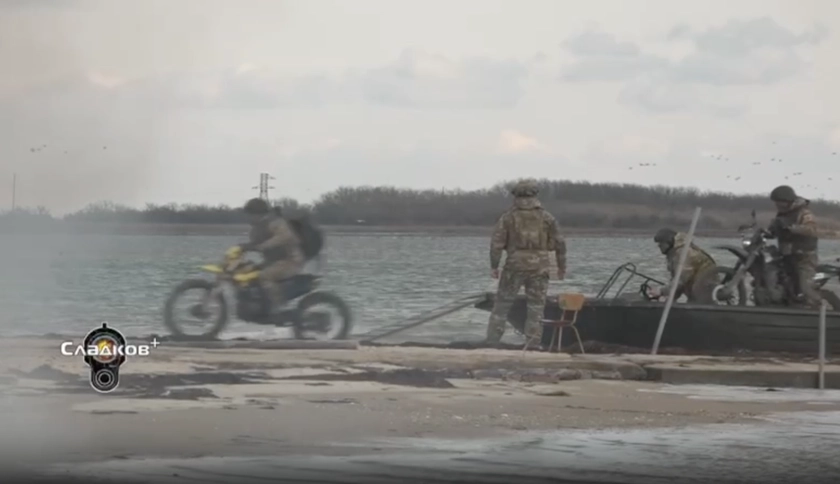 [WATCH] Russia Experiments With Motorcycle Amphibious Landing