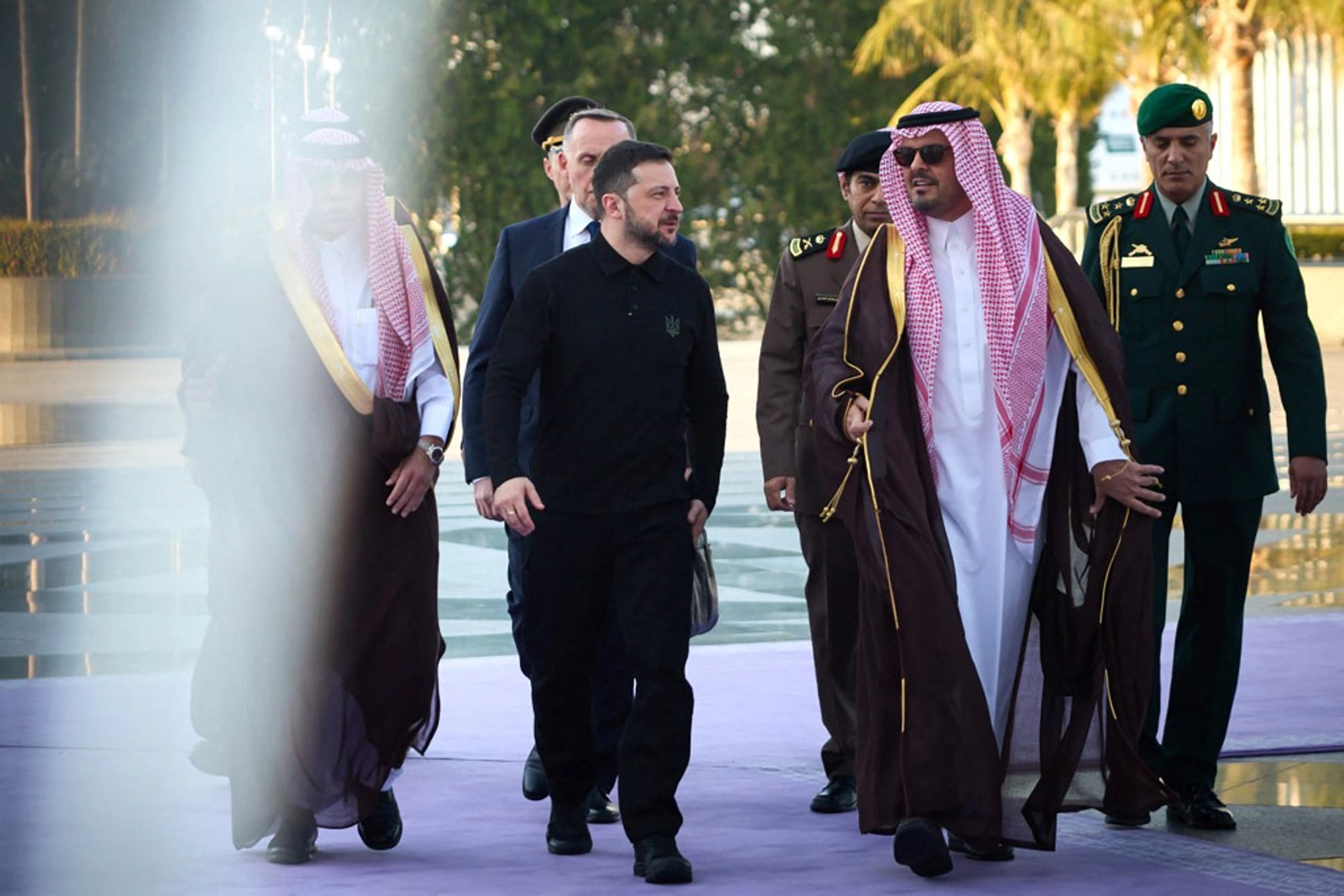 ‘It’s the Kind of Concession You Would Need to See’ –  Zelensky and Rubio Arrive in Saudi Arabia for Talks