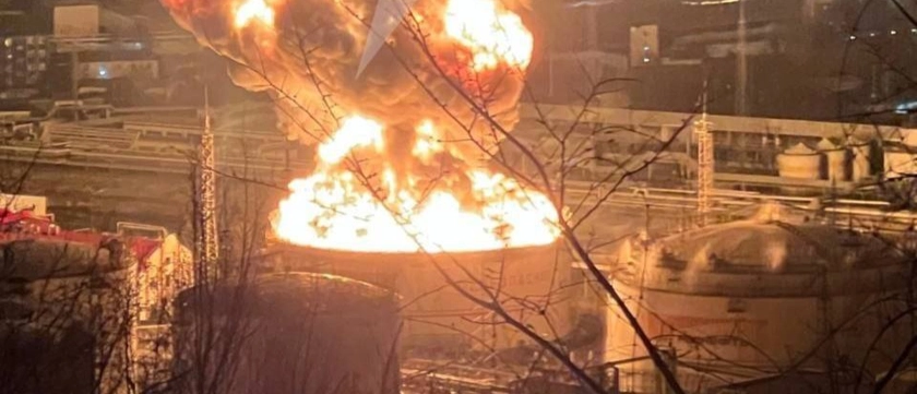 Massive Fire Spreads Over Russia’s Tuapse Oil Refinery After Explosions