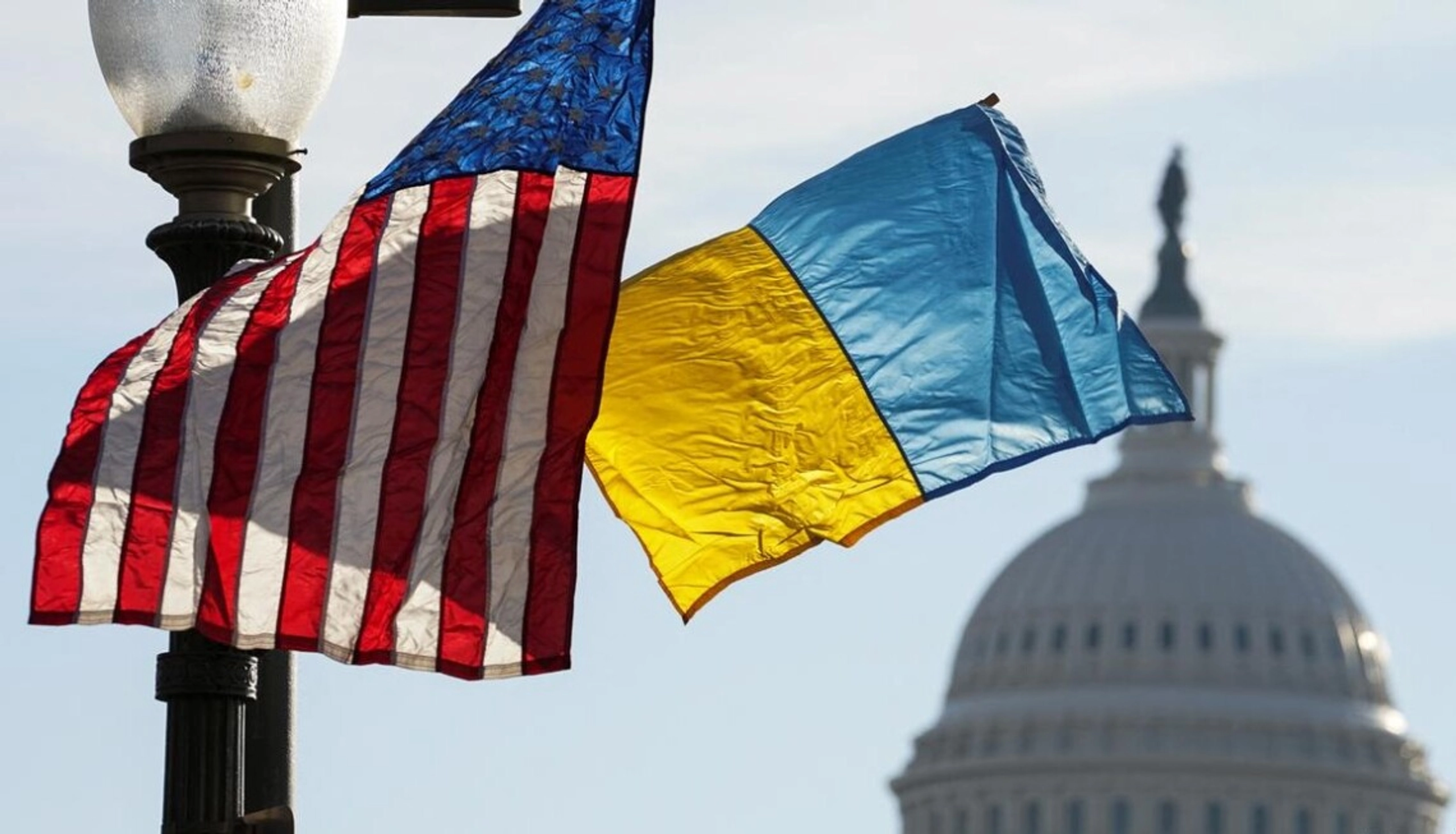 США хочуть контролювати ресурси та інфраструктуру України