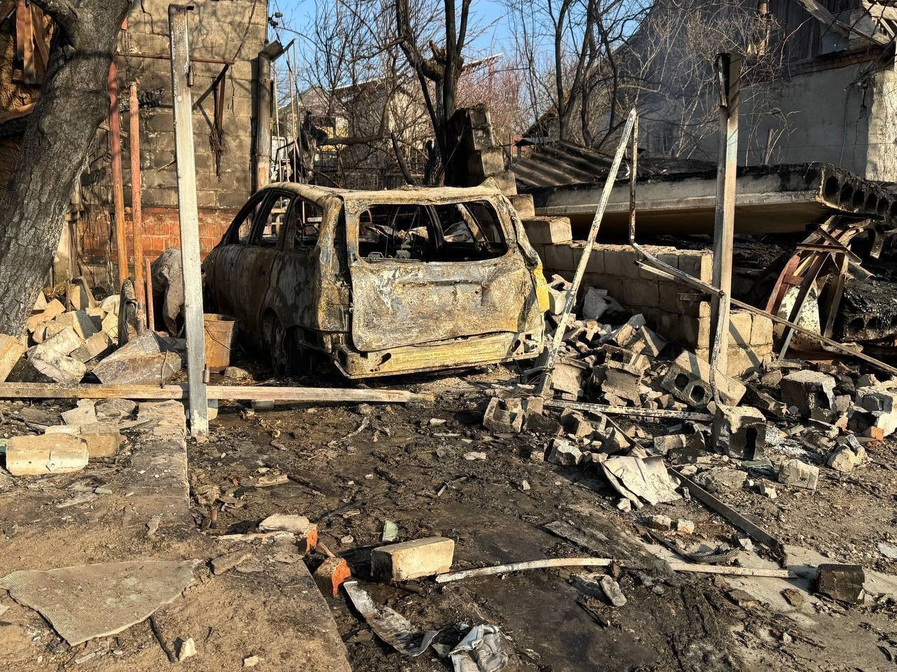 За тиждень РФ випустила по Україні понад тисячу дронів і 1310 КАБів, - Зеленський