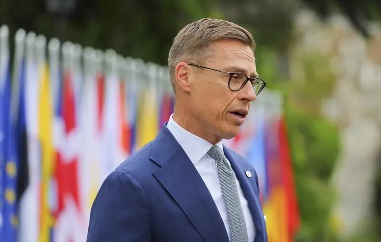Стубб запропонував Трампу дедлайн для миру в Україні