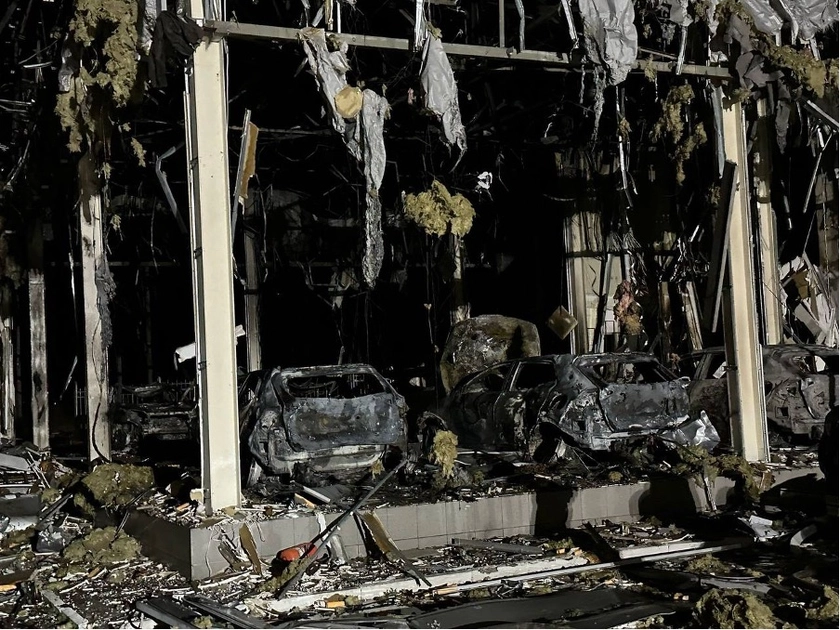 Russian Drone Strike Wounds Two, Sets Vehicles Ablaze in Kyiv Region