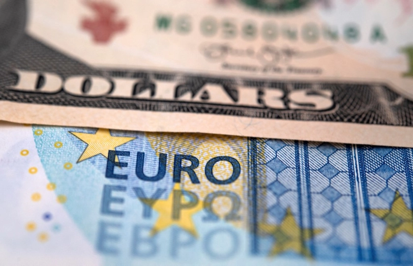 ‘Better Than a Trade War’ – USD Rises on EU Trade Deal, Added Pressure on Kremlin