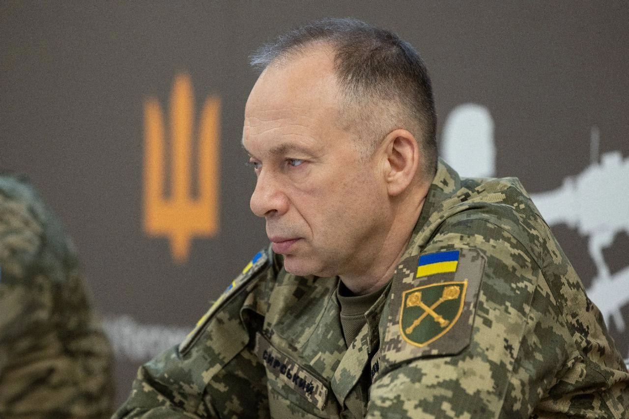 На фронті вже працюють дрони на оптоволокні з дальністю 20 км, - Сирський