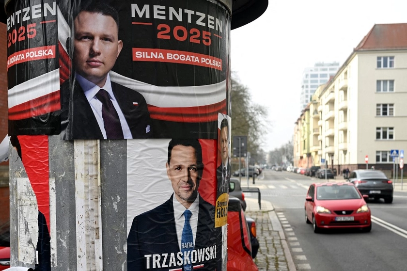 17 Candidates to Vie for Polish Presidency in Key Vote