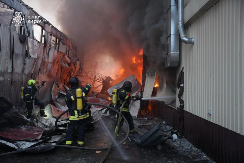Kyiv Hit by Russian Missile Attack, Foreign TV Targeted: UPDATED