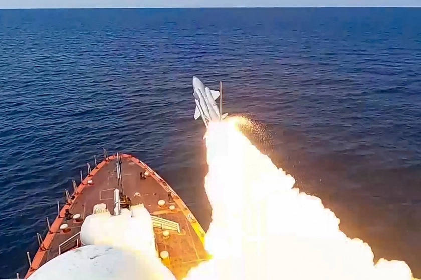 Russia Mocks Trump Ceasefire Deal With Sea-Launched Missile Attack on Ukrainian Cities